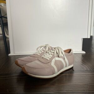 Comfy leather Pink and White Sneakers